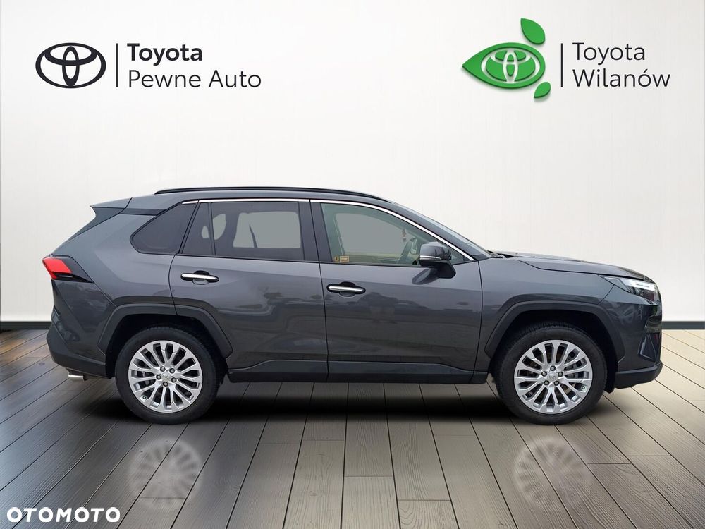 Toyota RAV4 - 6