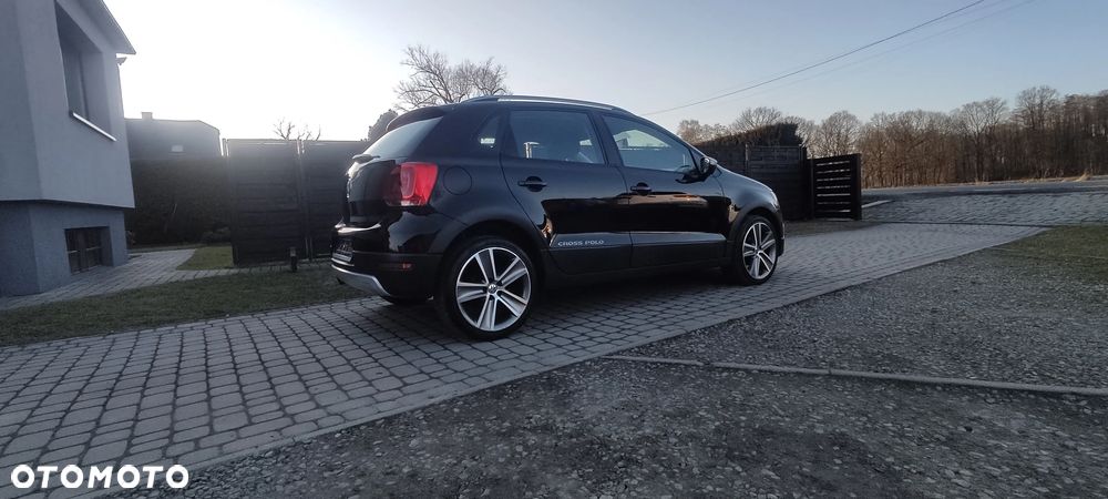 Volkswagen Polo 1.2 TSI Cross - 17