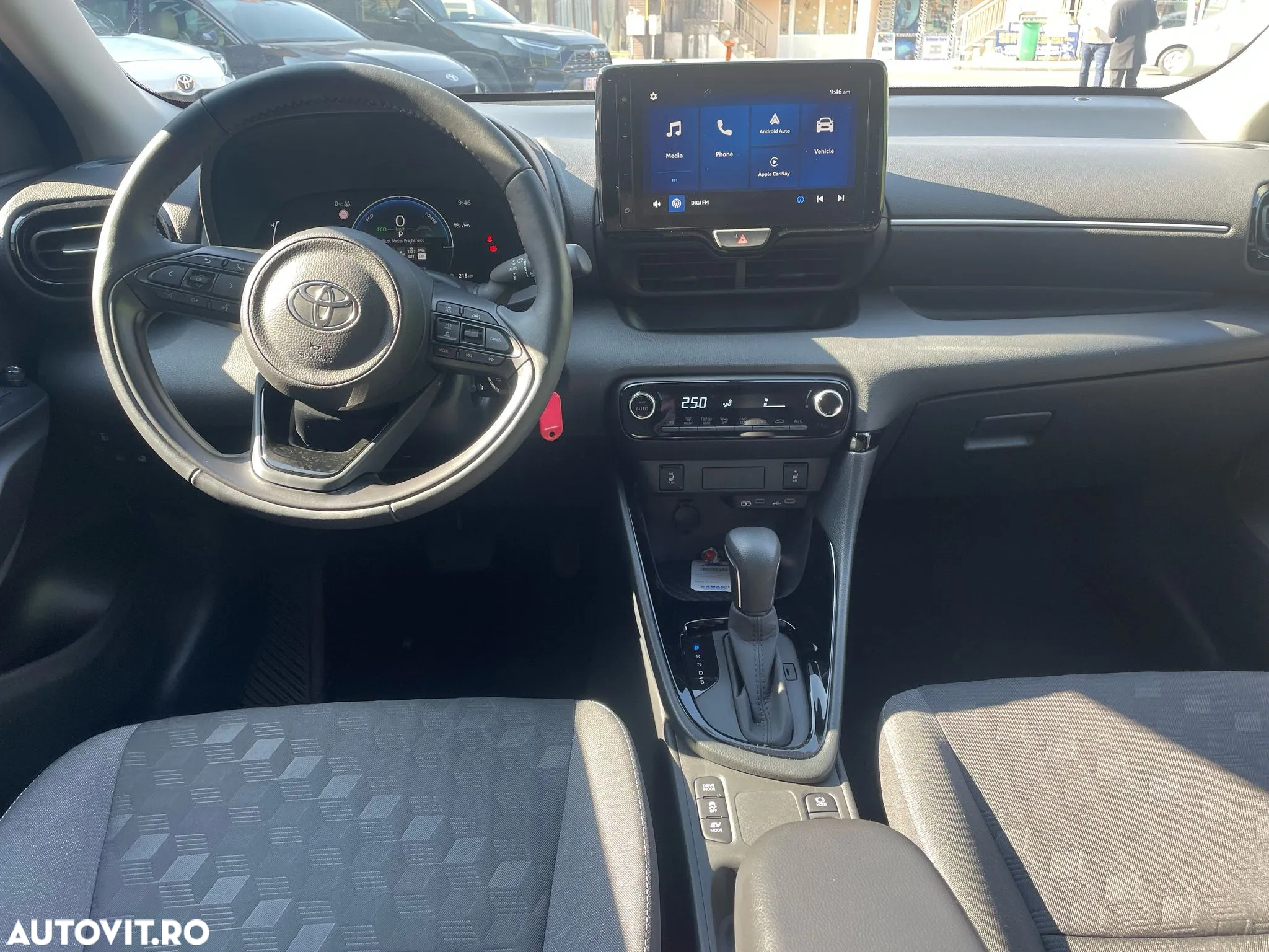 Toyota Yaris - 2