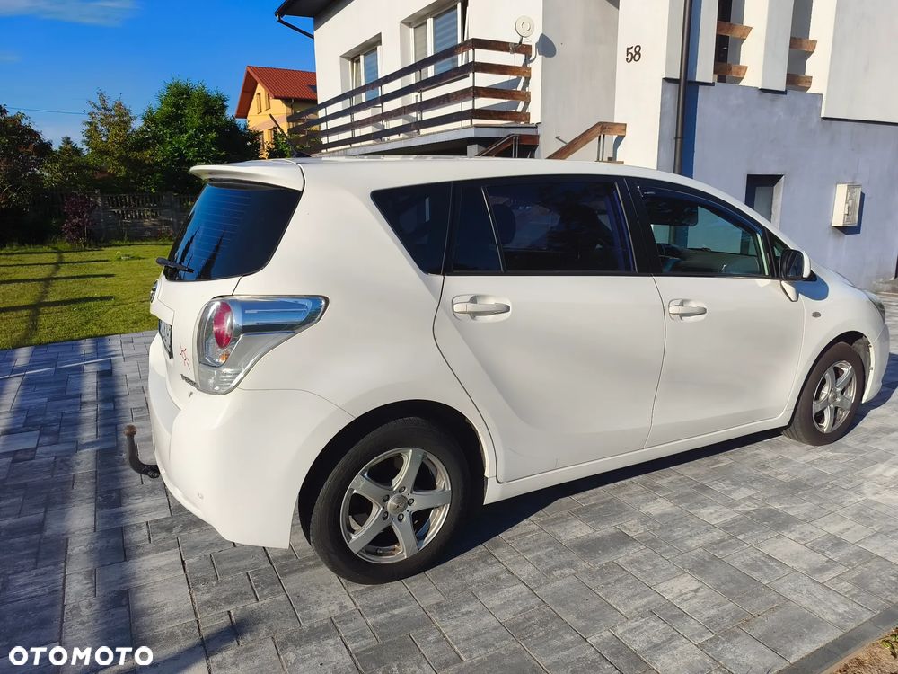 Toyota Verso 1.8 Sol - 3