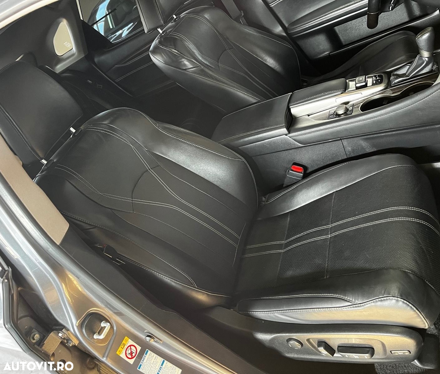 Lexus Seria RX 450h Aut. Luxury (trapa panoramica) - 35