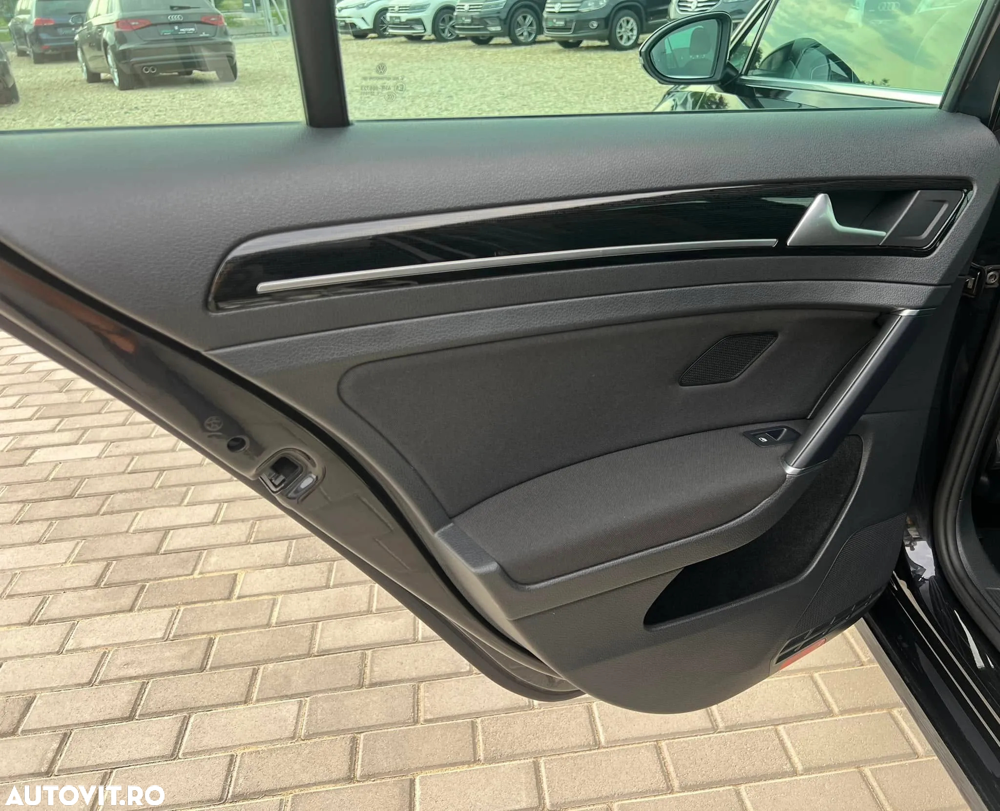 Volkswagen Golf 2.0 TDI DSG Highline - 21