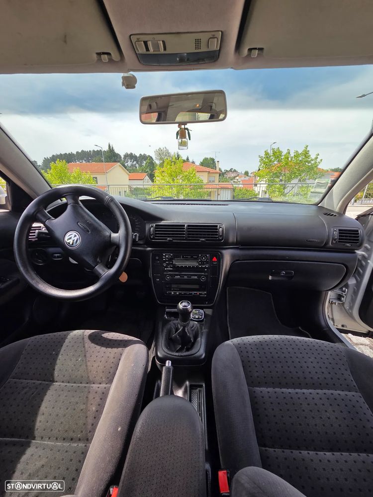 VW Passat Variant 1.9 TDi Confortline - 11