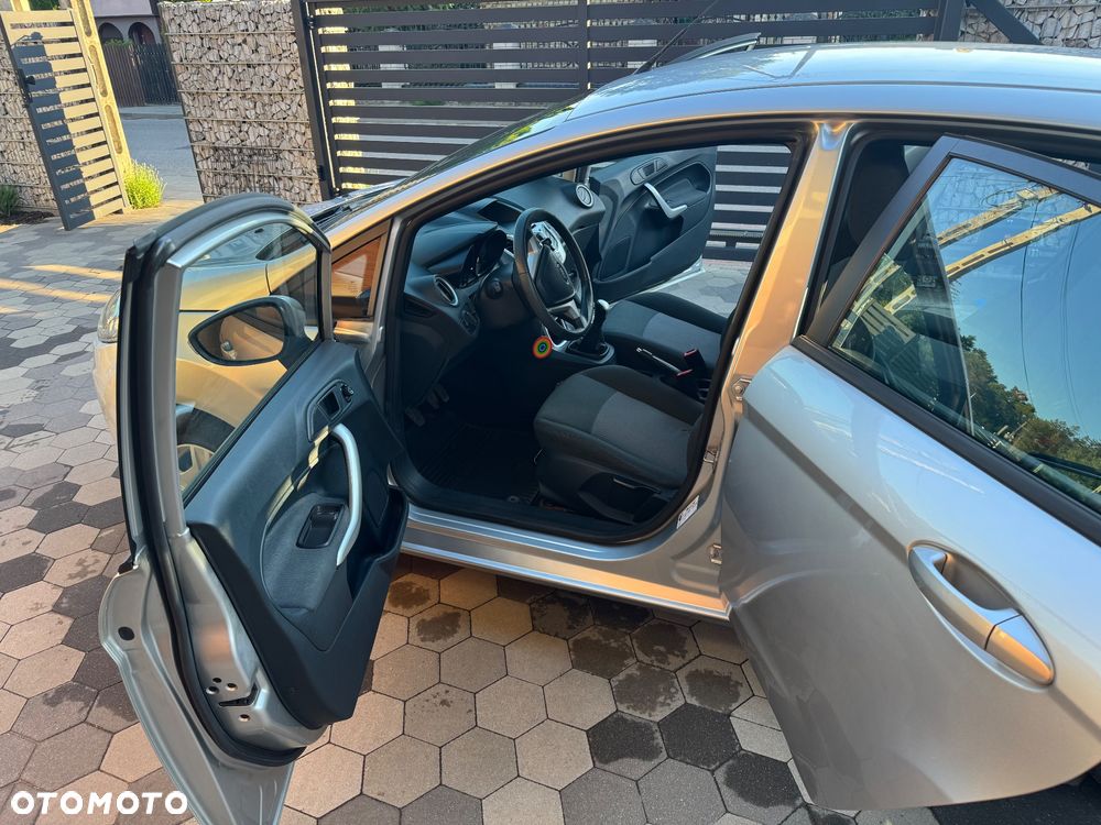 Ford Fiesta 1.25 Ambiente - 6
