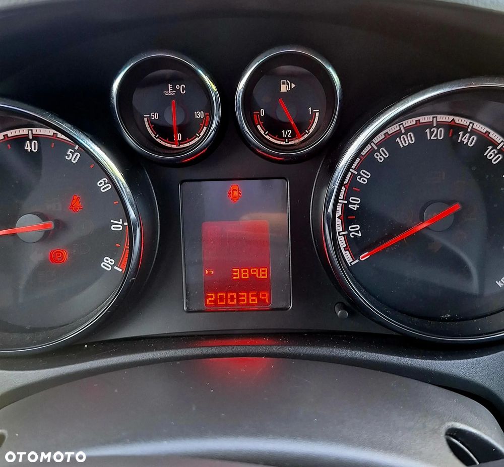 Opel Meriva 1.4 T Cosmo - 26