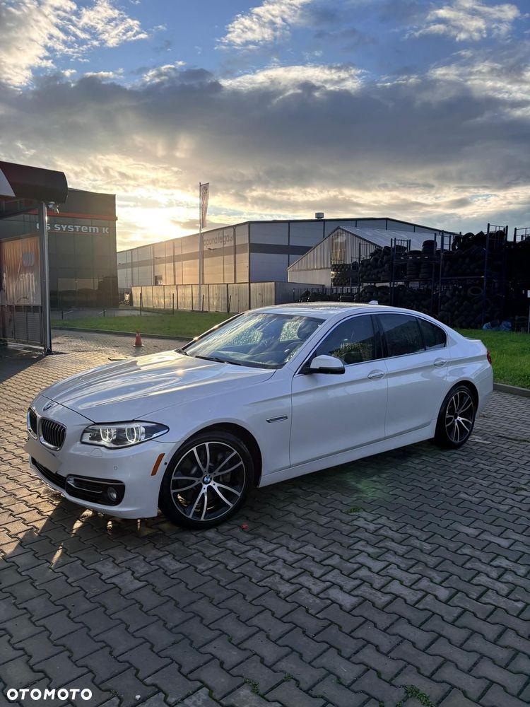 BMW Seria 5 535i xDrive Sport-Aut Luxury Line - 11