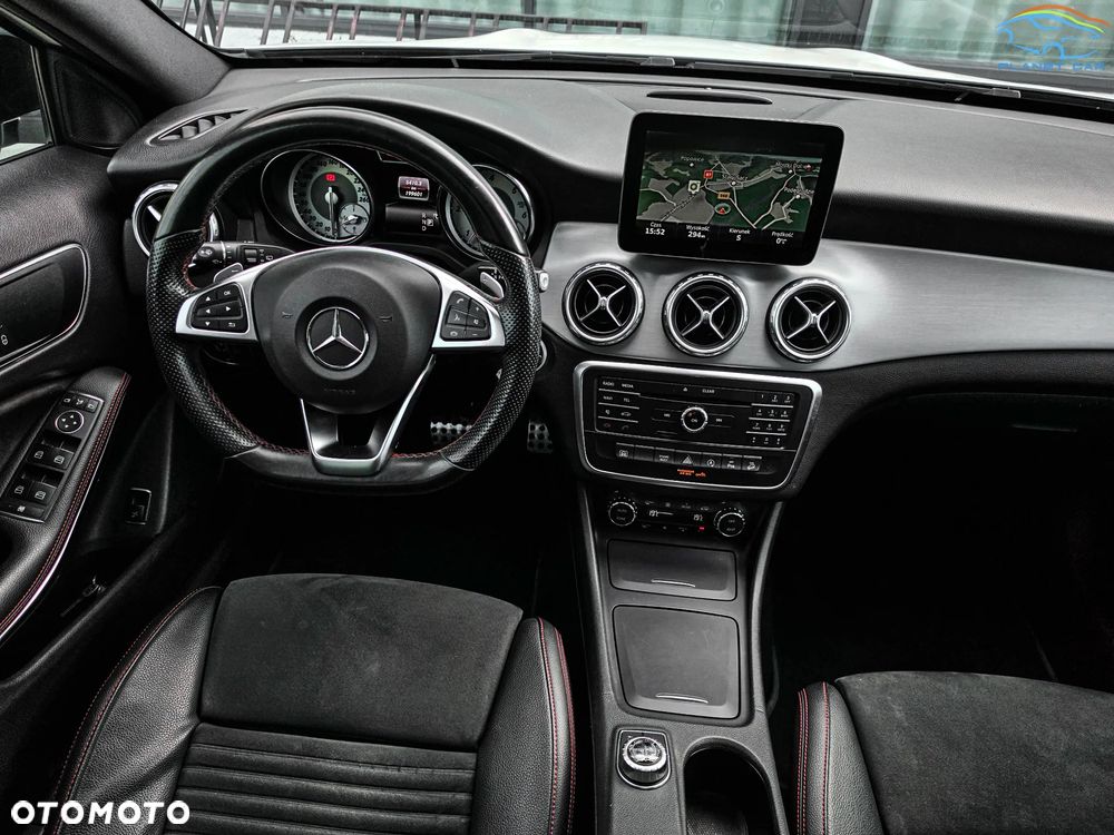 Mercedes-Benz GLA 220 d 4Matic 7G-DCT AMG Line - 20