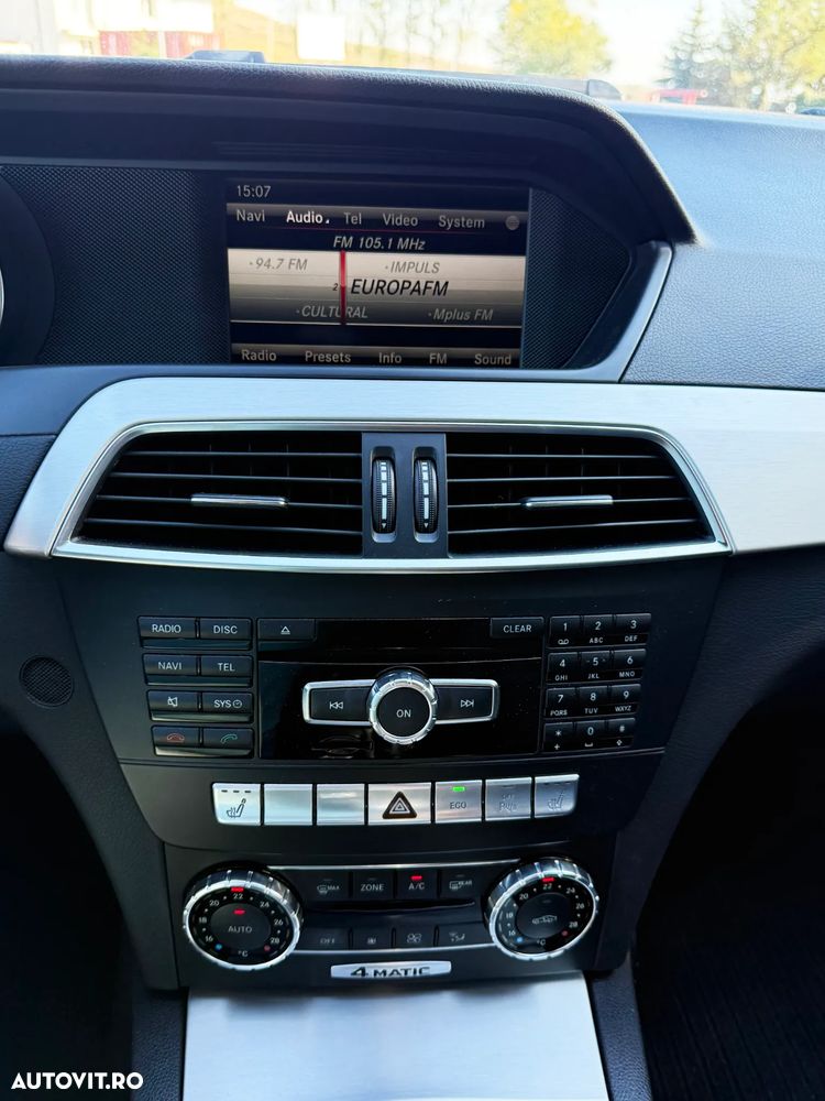 Mercedes-Benz C - 9