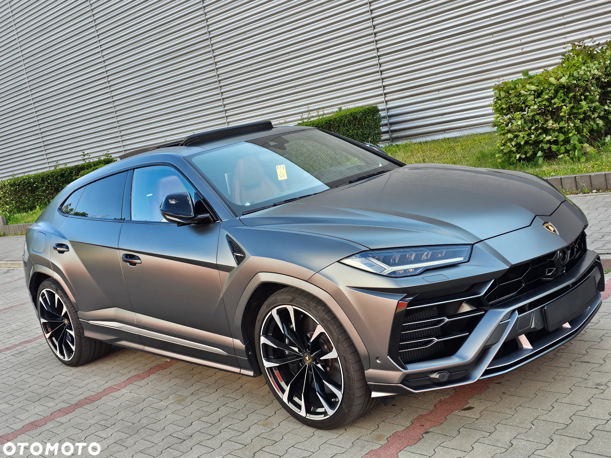 Lamborghini Urus Standard - 27