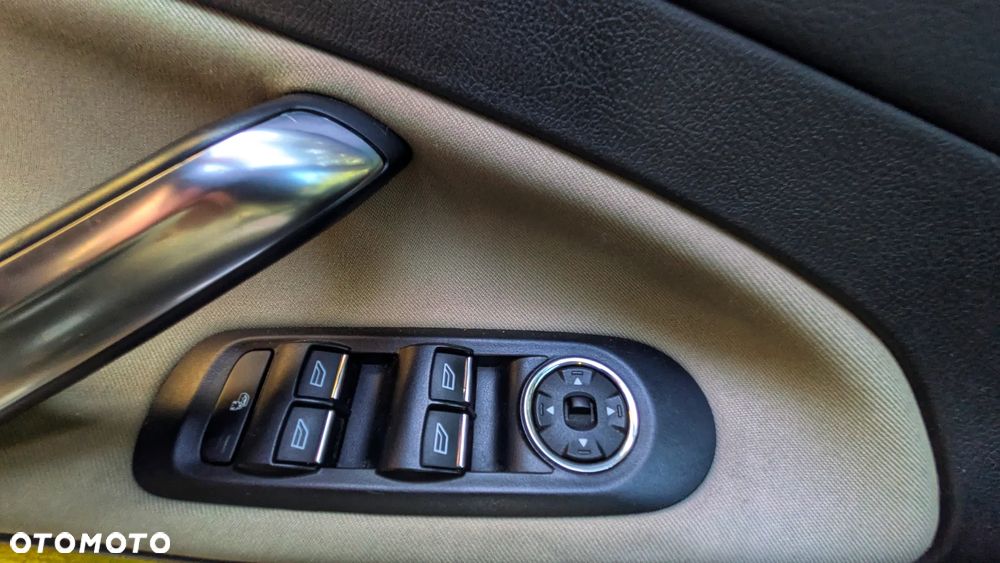 Ford Mondeo 2.0 FF Titanium - 13