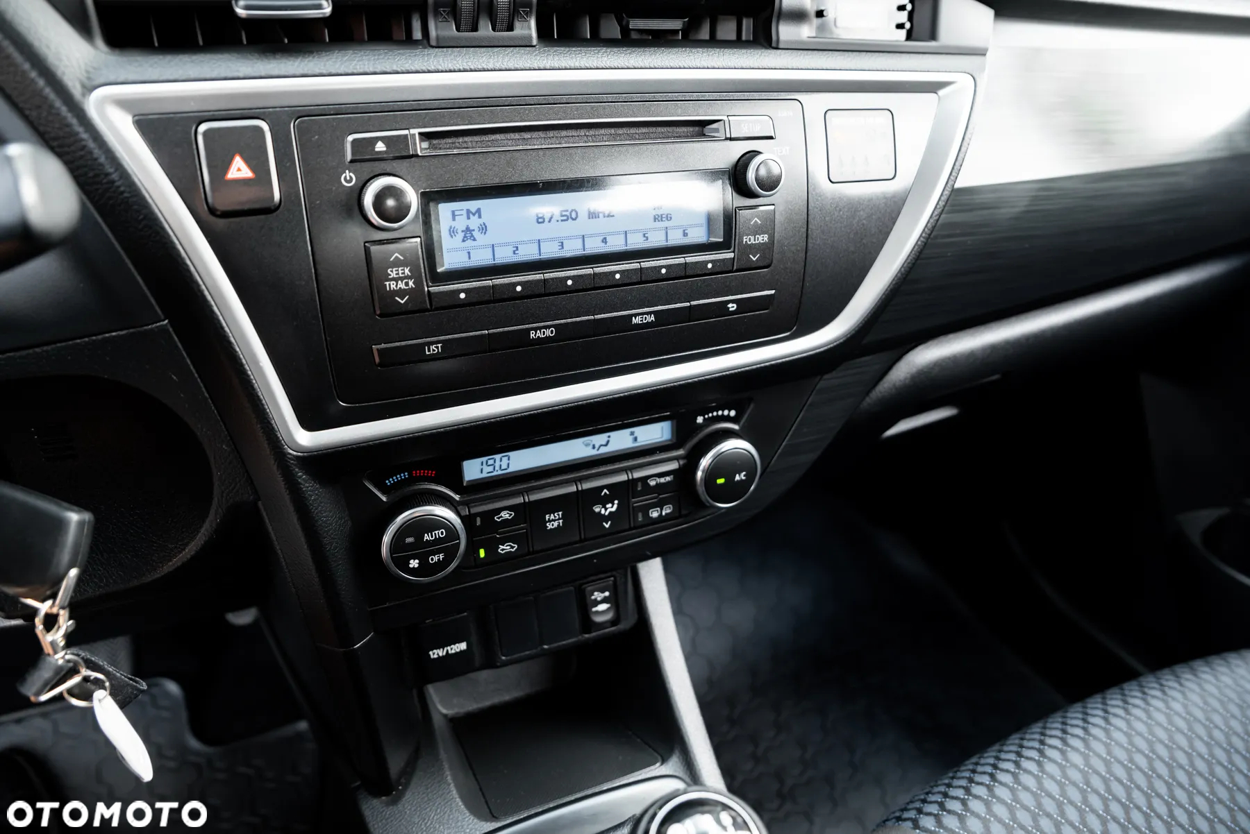 Toyota Auris 1.33 Dual-VVT-i Comfort - 29