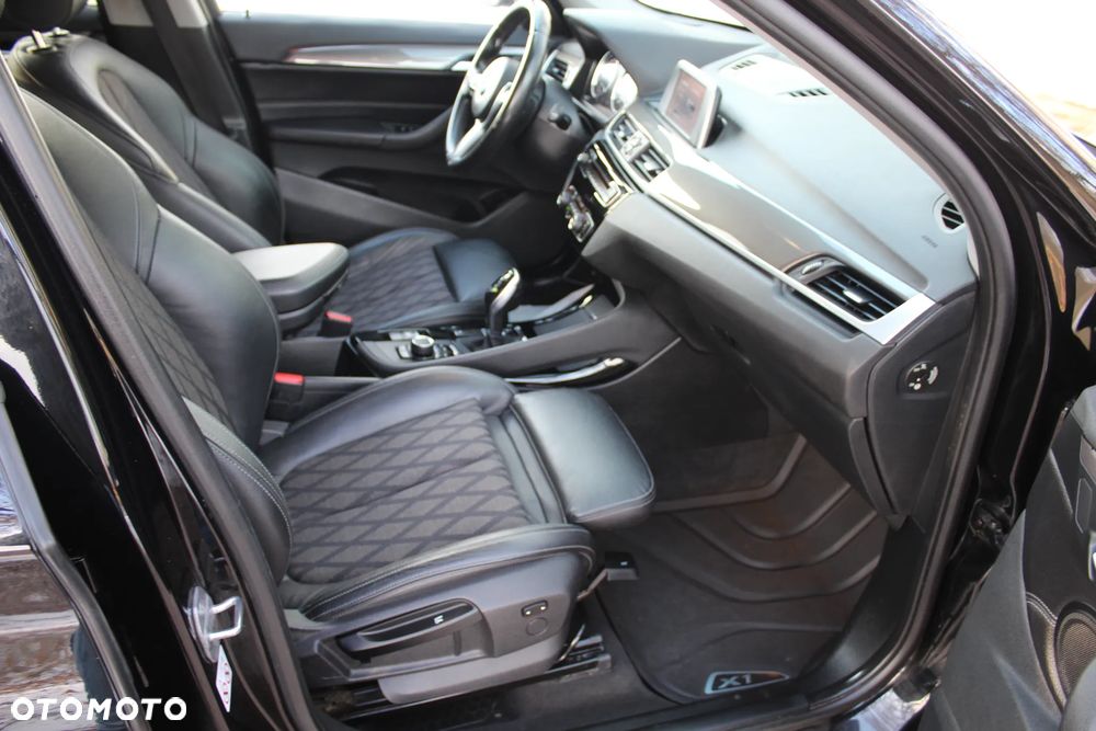 BMW X1 xDrive20d xLine sport - 23