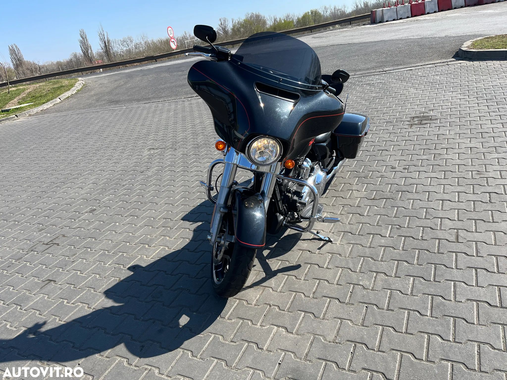 Harley-Davidson Street Glide - 1