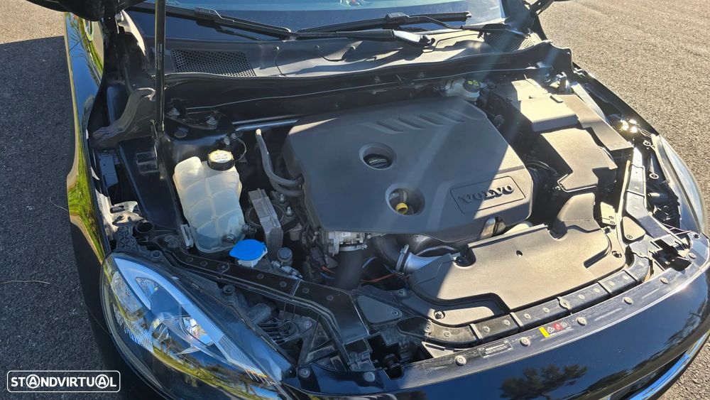 Volvo V40 D2 Momentum - 11