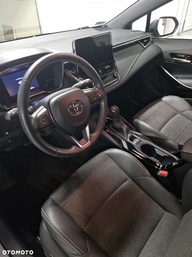 Toyota Corolla 1.8 Hybrid Comfort - 11