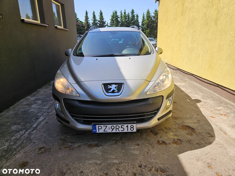 Peugeot 308 - 1