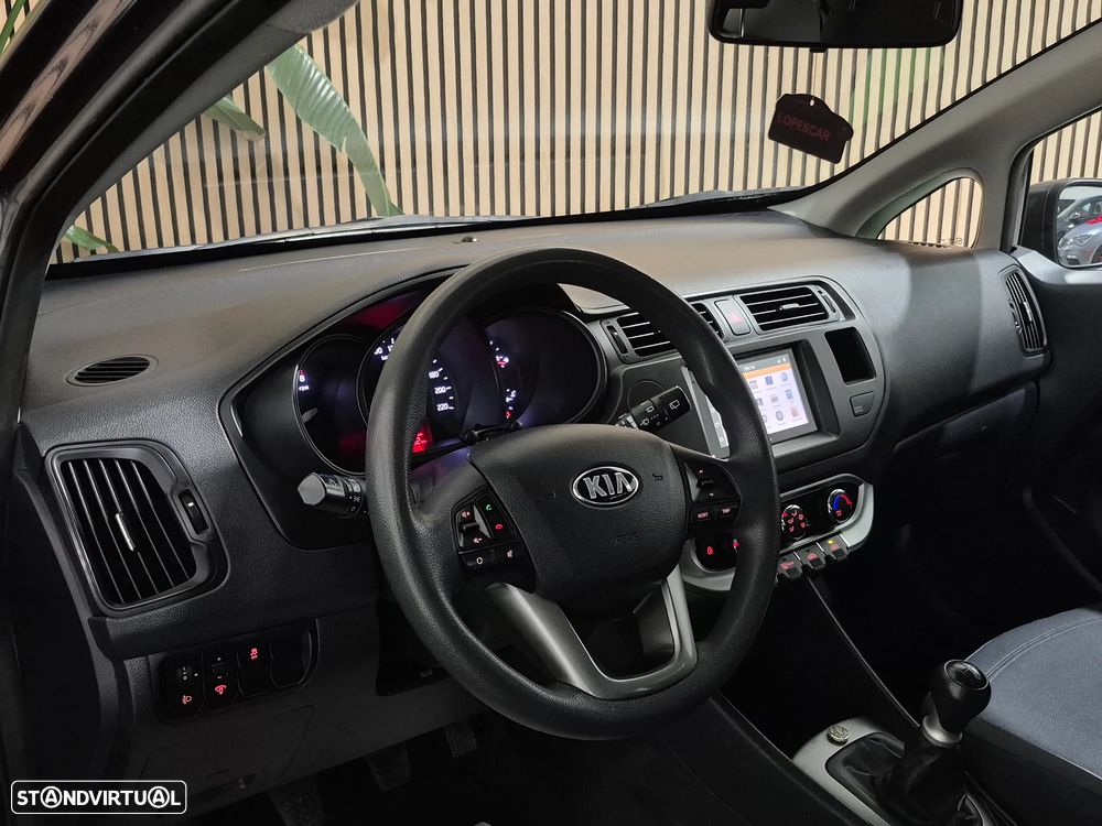 Kia Rio 1.2 CVVT LX - 16