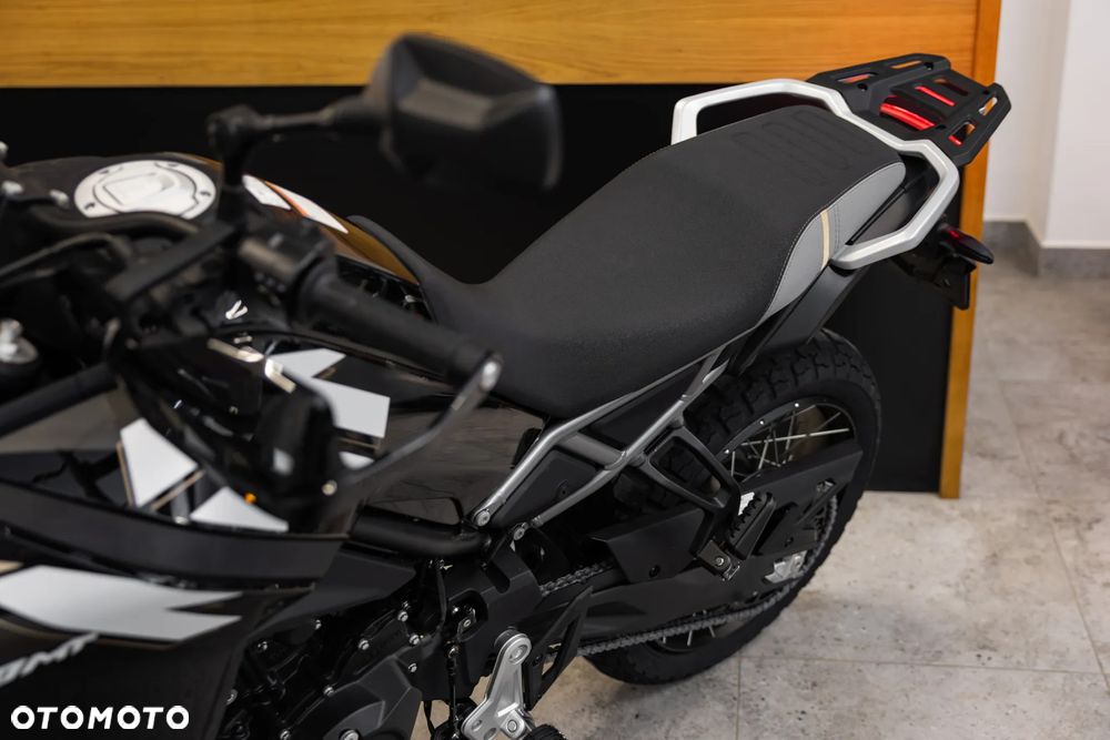 CFMoto MT - 11