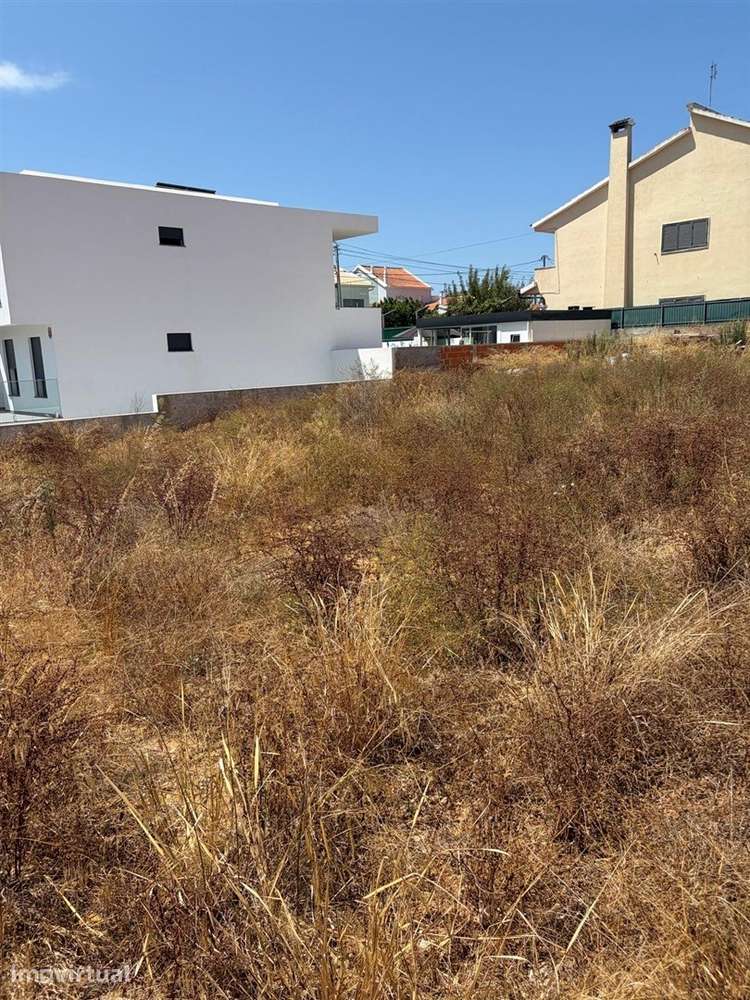Terreno Urbano de 528 m² com Projeto Aprovado | Charneca da Caparica - Grande imagem: 4/11