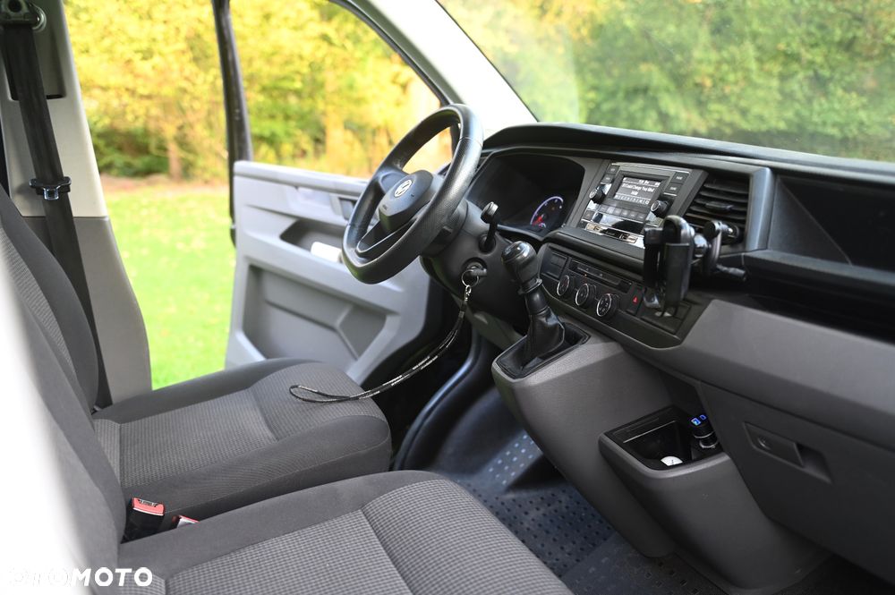 Volkswagen Transporter Kombi L1H1 4Motion - 9