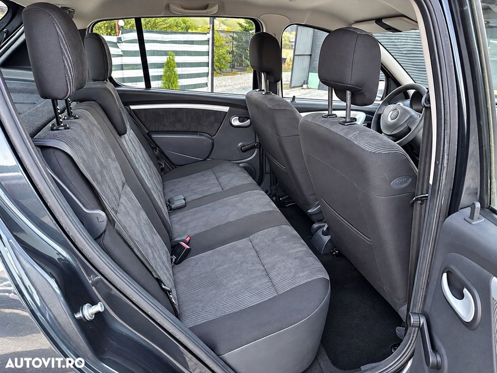 Dacia Sandero - 8