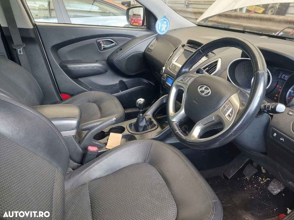 Stop stanga spate Hyundai ix35 2011 SUV 1.7 DOHC - 8