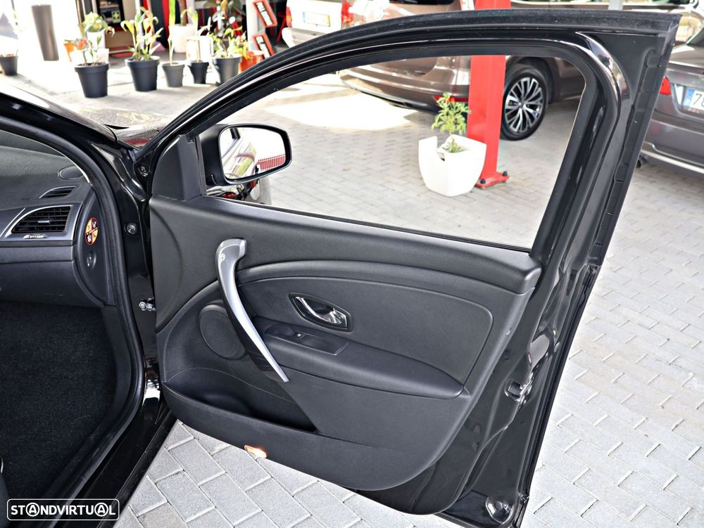 Renault Mégane Sport Tourer 1.5 dCi Dynamique CO2 Champion - 16