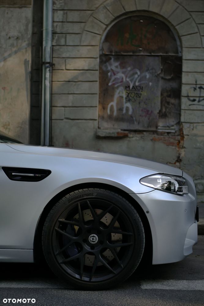 BMW M5 Standard - 26