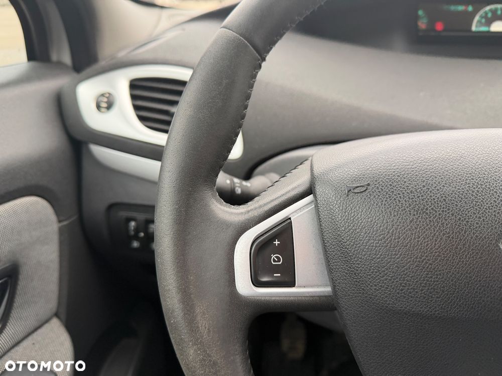 Renault Scenic Energy dCi 110 Start & Stop Dynamique - 29