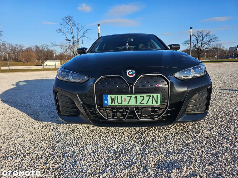 BMW i4 - 6