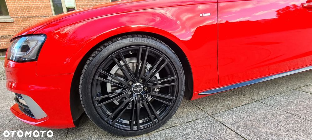 Audi A4 Avant 2.0 TDI DPF clean diesel quattro S tronic S line Sportpaket - 5