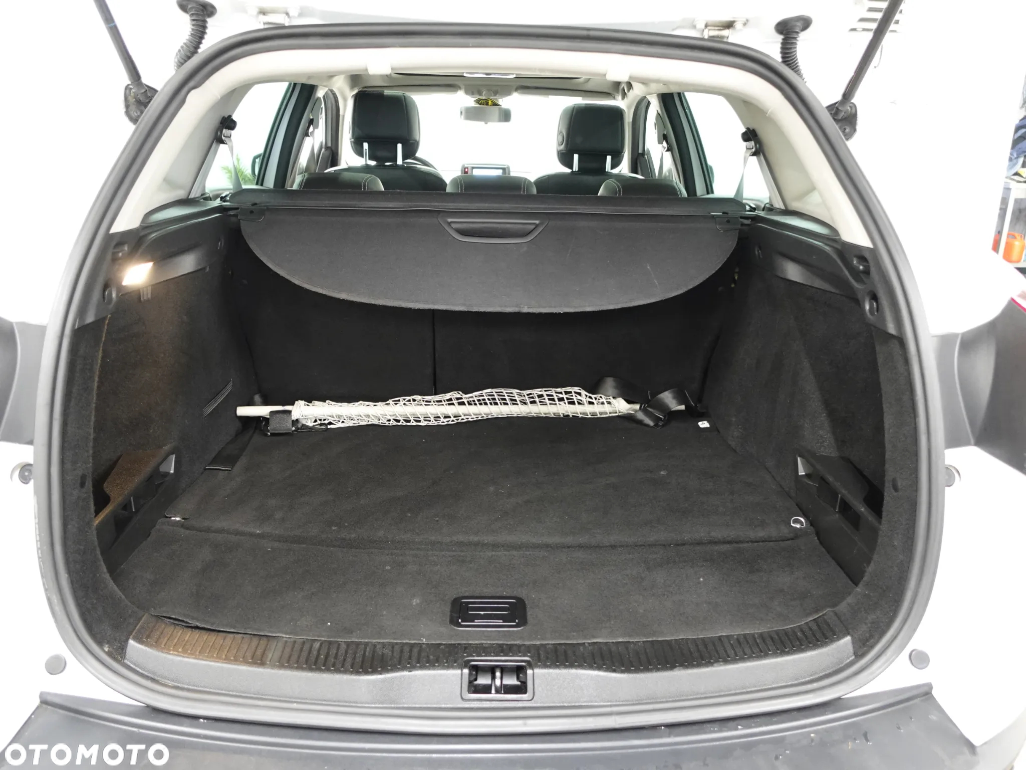 Renault Megane Grandtour ENERGY TCe 115 Start & Stop Bose Edition - 25