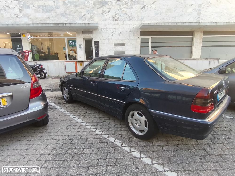Mercedes-Benz C 220 CDI Elegance - 2