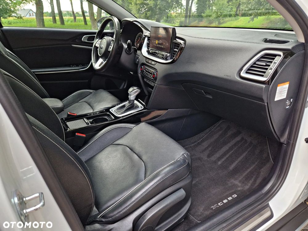 Kia XCeed - 20