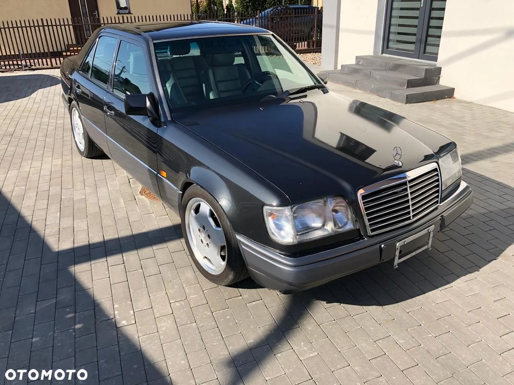 Mercedes-Benz W124 (1984-1993) - 1