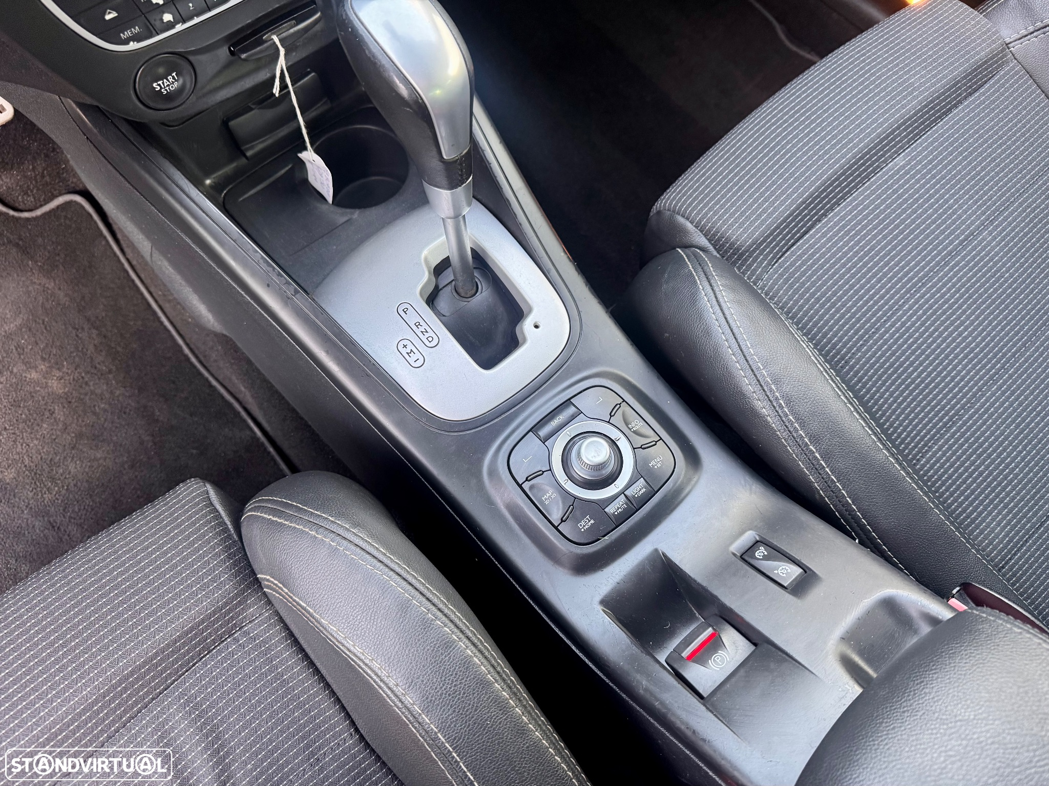 Renault Mégane Coupe 1.5 dCi GT Line EDC - 12