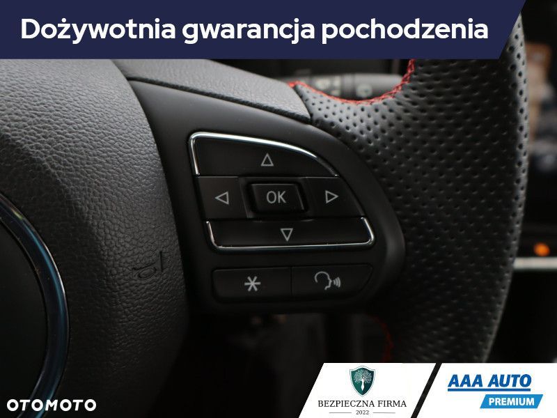 MG ZS - 21