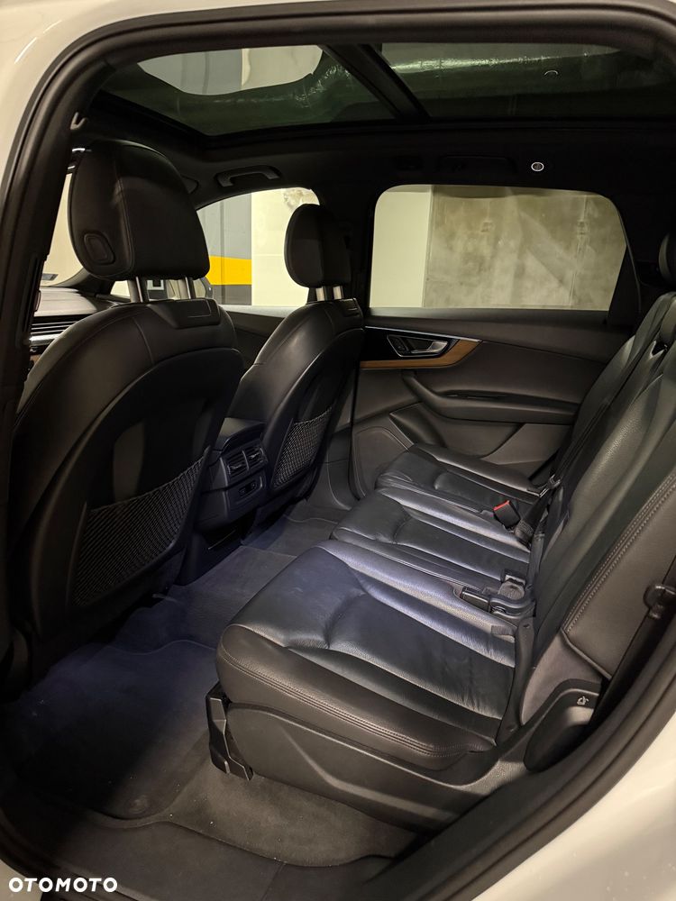 Audi Q7 - 16