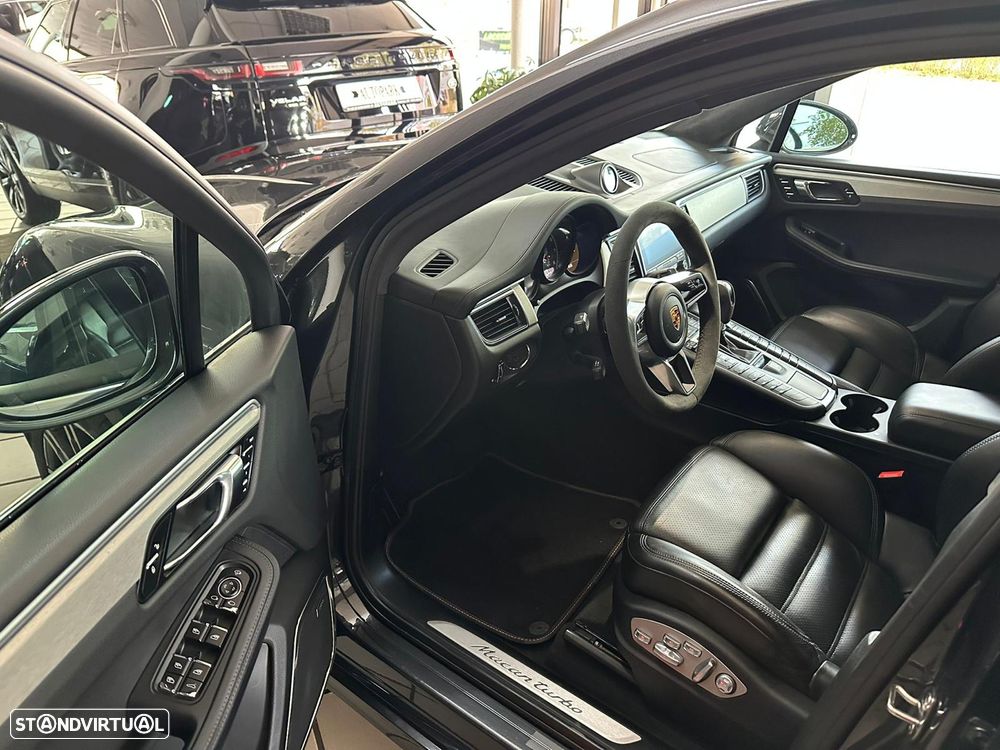Porsche Macan Turbo - 4