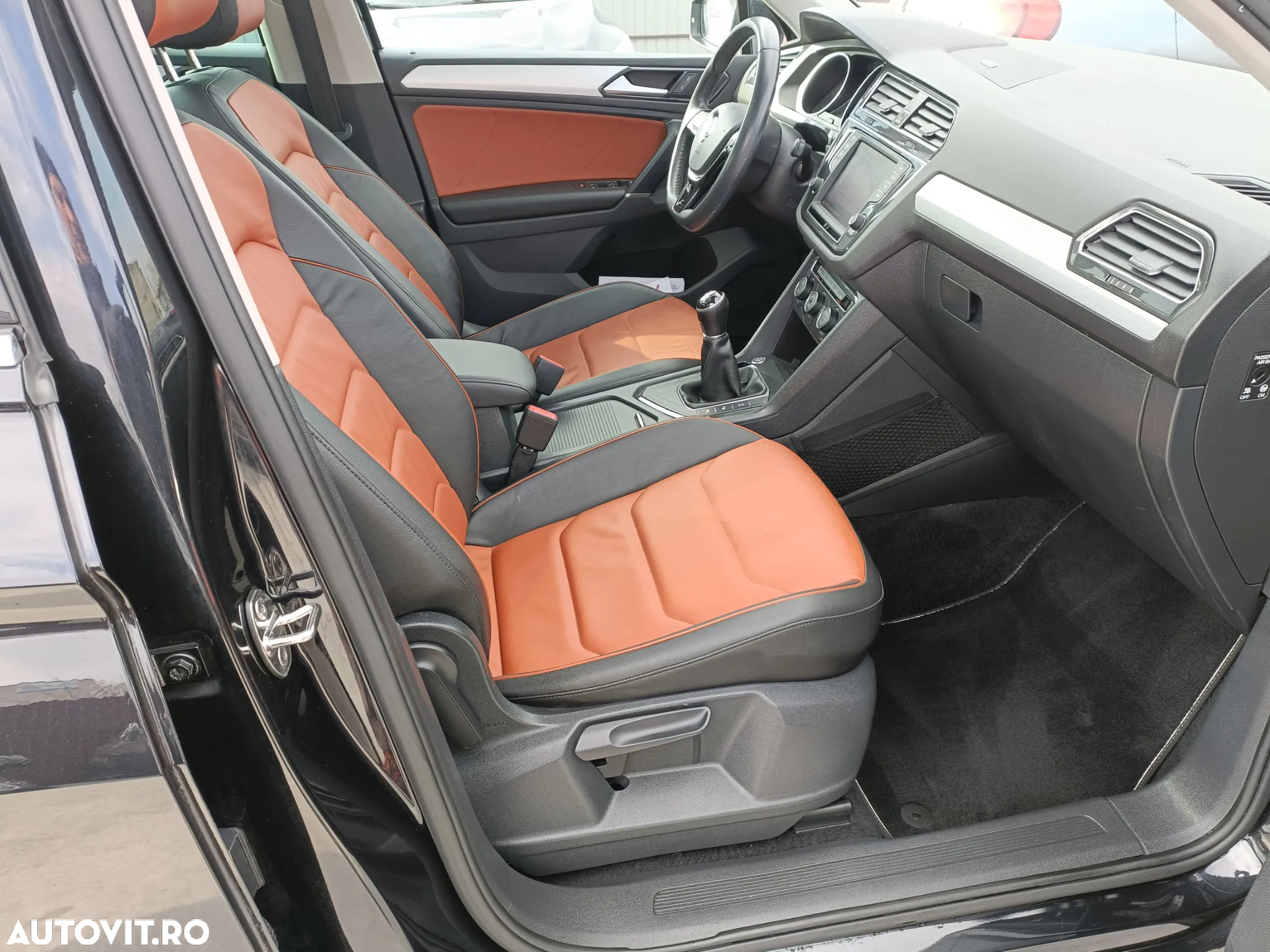 Volkswagen Tiguan 2.0 TDI SCR Comfortline - 15