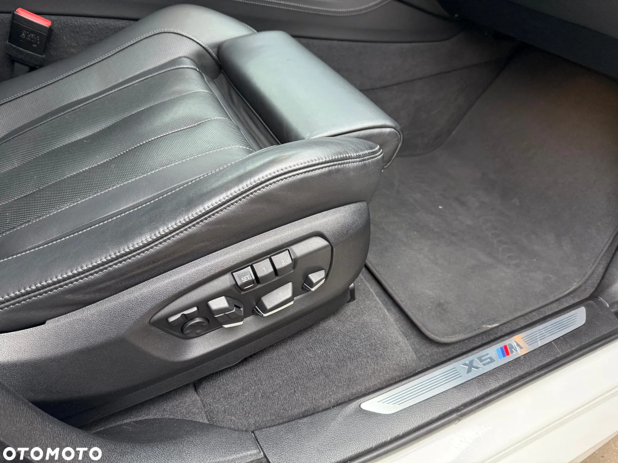 BMW X5 M Standard - 29