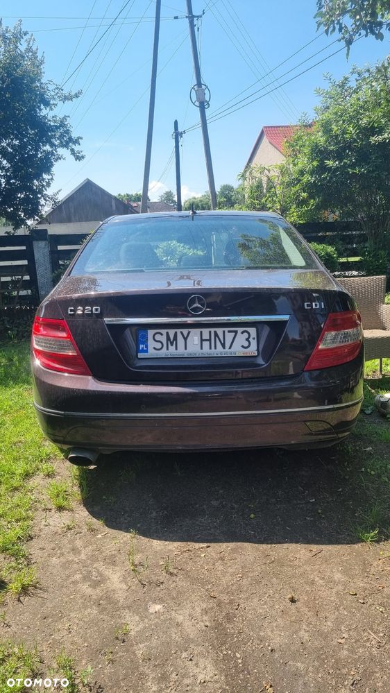 Mercedes-Benz Klasa C 220 CDI BlueEff Classic - 3