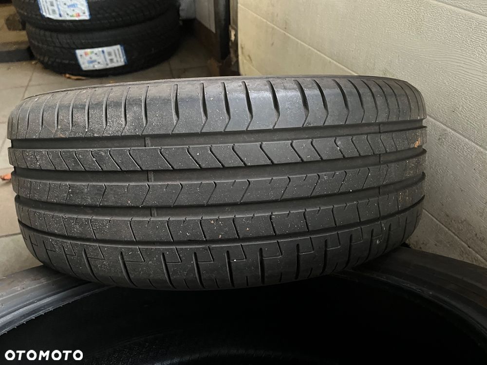 4xOpona letnia Pirelli P Zero PZ4 w rozmiarze 245/45 R19 102Y - 5