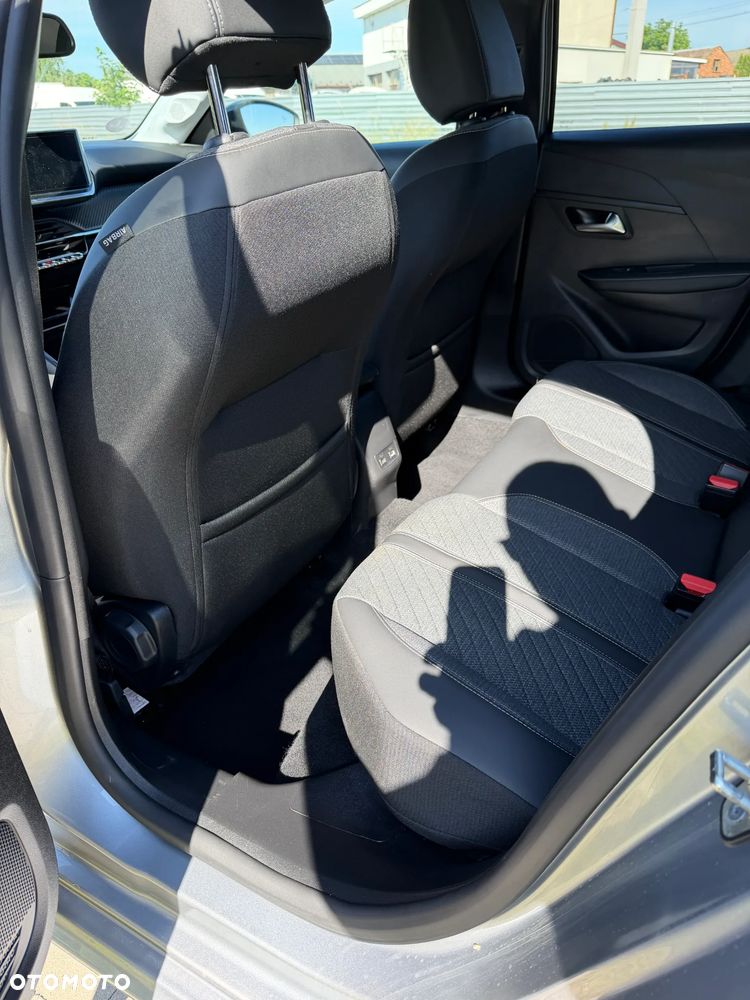 Peugeot 208 PureTech 100 Allure - 18