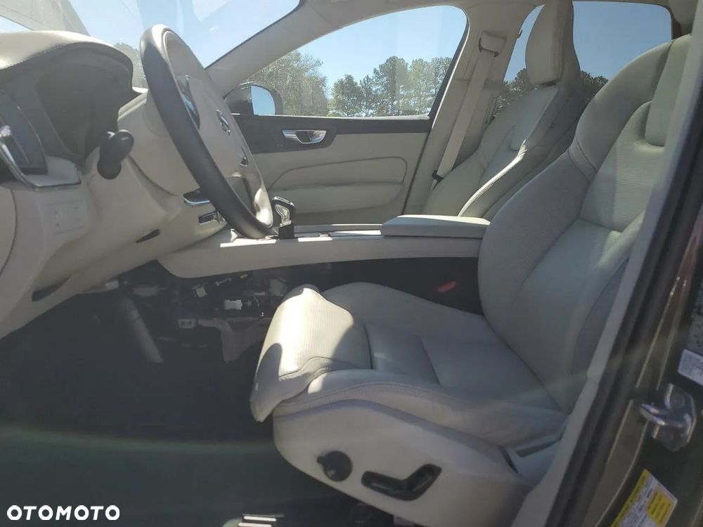 Volvo XC 60 - 8