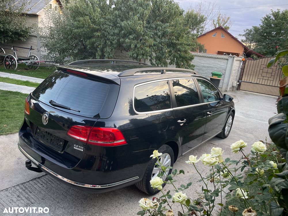 Volkswagen Passat - 4