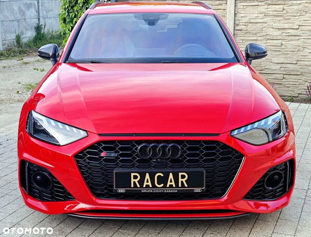 Audi RS4 Avant - 36