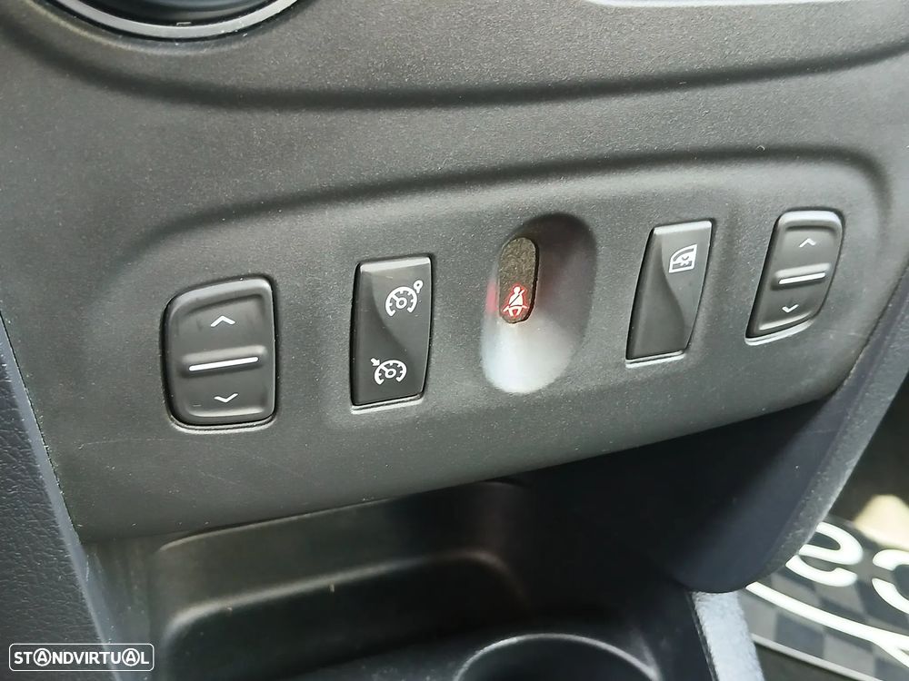 Dacia Sandero 0.9 TCe Stepway 124g - 28