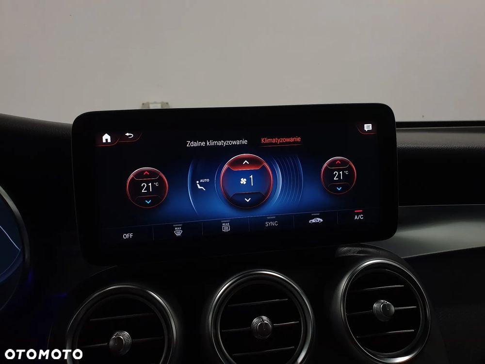Mercedes-Benz GLC 300 de 4Matic 9G-TRONIC AMG Line Plus - 19