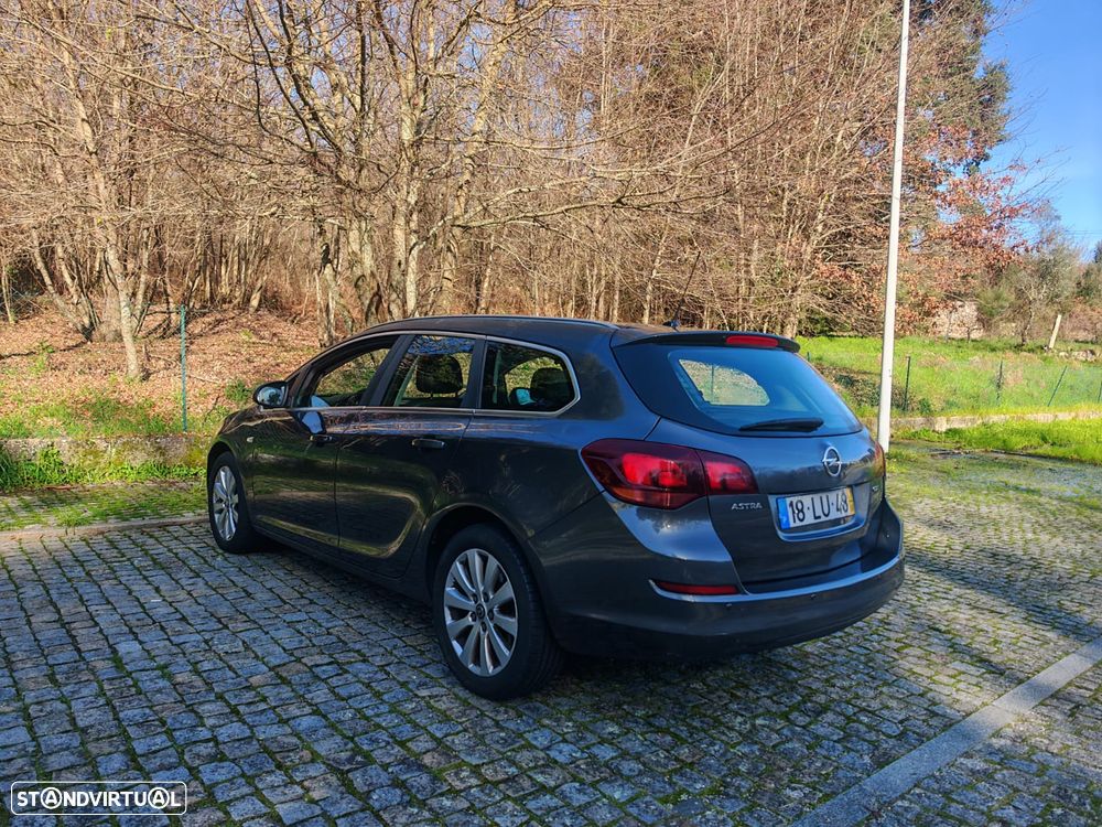 Opel Astra Sports Tourer 1.7 CDTi Cosmo - 2